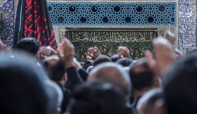 خَدَمةُ العتبتين المقدّستين يعزّون الإمام الحسين وأخاه أبا الفضل (عليهما السلام) في ذكرى استشهاد الإمام محمد الباقر (عليه السلام)