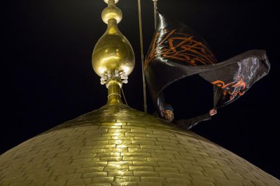 رئاسة وملاكات قسم شؤون المعارف الإسلامية والانسانية تعزي بذكرى استشهاد أبي الأحرار الإمام الحسين (عليه السلام)