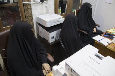 قسم شؤون المعارف الإسلامية والإنسانية يُقيم دورة لمنتسبات شعبة الخطابة الحسينية النسوية