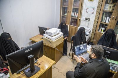 قسم شؤون المعارف الإسلامية والإنسانية يُقيم دورة لمنتسبات شعبة الخطابة الحسينية النسوية