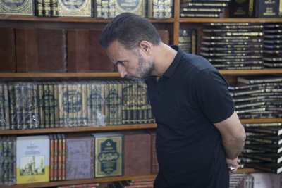 تقرير مصور عن جناح قسم شؤون المعارف الإسلامية والإنسانية في معرض كتاب مهرجان تراتيل سجادية