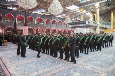 خَدَمةُ العتبتين المقدّستين يعزّون الإمام الحسين وأخاه أبا الفضل (عليهما السلام) في ذكرى استشهاد الإمام الحسن العسكري (عليه السلام)
