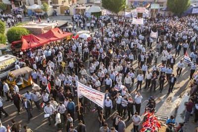 تقرير مصور عن مشاركة منتسبو العتبتين المقدستين الحسينية والعباسية في دعم التظاهرات السلمية المطالبة بالحقوق المشروعة