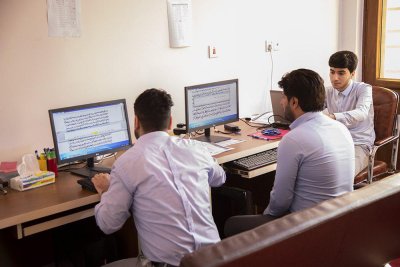 للاطَّلاع على سَيْر عمل المشاريع التحقيقية   رئيس قسم شؤون المعارف الإسلامية والإنسانية يزور مركز تراث النجف الأشرف 