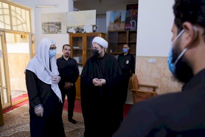 ضمن جولاته المستمرة: الشّيخ الهلاليّ يزورُ مركزَ تُراثِ كربلاءَ