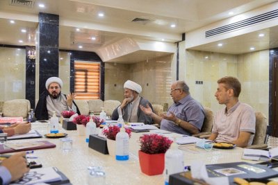 الهيأتان العلميّة والفنيّة لمجلّة (الحرف) تعقدان اجتماعًا تداوليًا