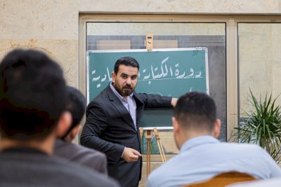 قسمُ المَعارفِ يُقيمُ دورةً في تحسينِ الكتابةِ الاعتياديّةِ