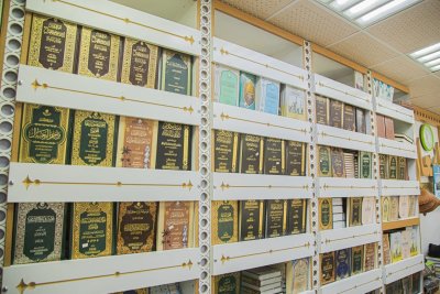 معرضُ الكتابِ الدائمُ.. نافذةُ قسمِ المعارفِ وواجهتهُ الإعلاميّة