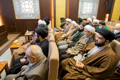 قسمُ المعارفِ يُقيمُ ندوةً بعنوان: (العالم الفذ أسد الله الكاظميّ.. سيرتهُ وآثارُه)