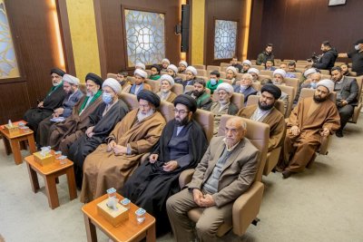 قسمُ المعارفِ يُقيمُ ندوةً بعنوان: (العالم الفذ أسد الله الكاظميّ.. سيرتهُ وآثارُه)