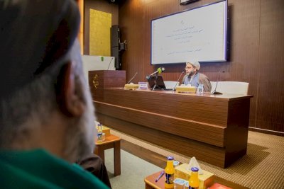 قسمُ المعارفِ يُقيمُ ندوةً بعنوان: (العالم الفذ أسد الله الكاظميّ.. سيرتهُ وآثارُه)