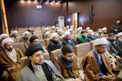 قسمُ المعارفِ يُقيمُ ندوةً بعنوان: (العالم الفذ أسد الله الكاظميّ.. سيرتهُ وآثارُه)