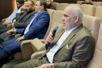 قسمُ المعارفِ يقيمُ ندوةً حولَ جهود السيّد علي النقويّ في حفظِ التُراثِ