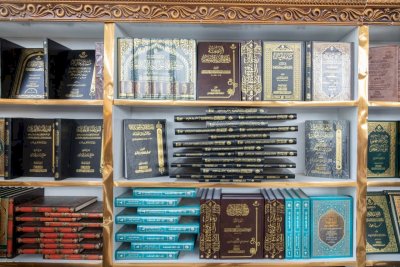 إصداراتُ المعارفِ تتألقُ في معرضِ كربلاءَ الدوليّ