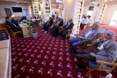 مركزُ تُراثِ البصرةِ يقيمُ ندوةً عن التراثِ الفقهيّ البصريّ