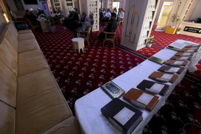 مركزُ تُراثِ البصرةِ يقيمُ ندوةً عن التراثِ الفقهيّ البصريّ