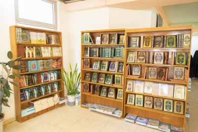 المعهد التقنيّ يحتضنُ إصداراتِ المعارفِ