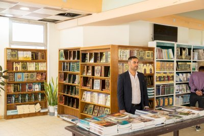 المعهد التقنيّ يحتضنُ إصداراتِ المعارفِ