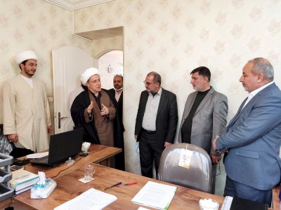إدارةُ العتبةِ المُقدّسة تتفقد مركزَ التُراثِ الإسلاميّ
