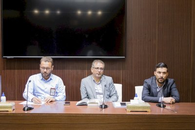 رئاسةُ قسمِ المعارفِ تعقدُ اجتماعًا تداوليًا مع المنتسبين