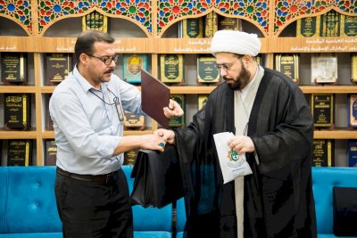 الشّيخُ الهلاليّ يُكرّمُ منتسبي تُراثِ الحِلّةِ