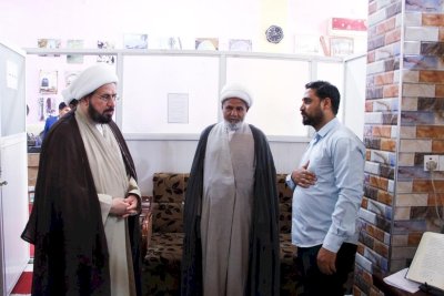 الشّيخُ الهلاليّ يزورُ مركزَ تُراثِ الحِلّةِ