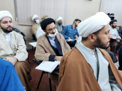 مركزُ التُراثِ الإسلاميّ يُقيمُ دورتينِ في فنِّ التحقيقِ