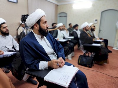 مركزُ التُراثِ الإسلاميّ يُقيمُ دورتينِ في فنِّ التحقيقِ