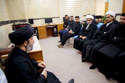 سماحةُ السيّد الموسويّ يزورُ قسمَ المعارفِ