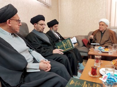 المشرفُ على قسمِ  المعارفِ يزورُ مركزَ التُراثِ الإسلاميّ