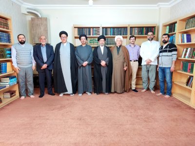 المشرفُ على قسمِ  المعارفِ يزورُ مركزَ التُراثِ الإسلاميّ