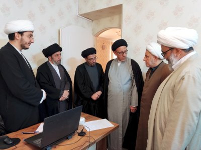 المشرفُ على قسمِ  المعارفِ يزورُ مركزَ التُراثِ الإسلاميّ