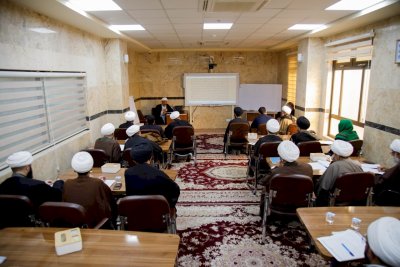 مركزُ تُراثِ كربلاءَ ينظّمُ دورةً لتحقيقِ المخطوطاتِ