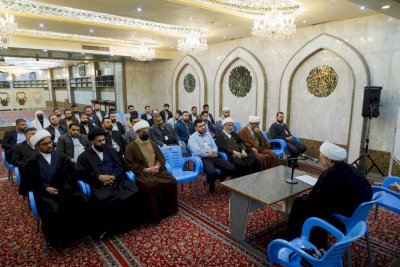 رئاسة قسم المعارف تعقد اجتماعًا مع منتسبي القسم