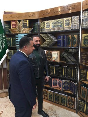 قسمُ المَعارفِ يُهدي 100 إصدارٍ إلى جامعة الموصل