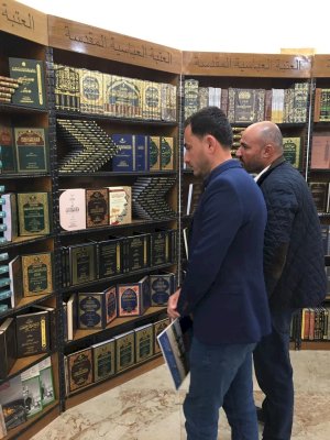 قسمُ المَعارفِ يُهدي 100 إصدارٍ إلى جامعة الموصل