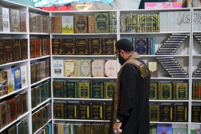 قسمُ المعارفِ يُشاركُ في معرضِ كربلاءَ الدوليّ للكتابِ