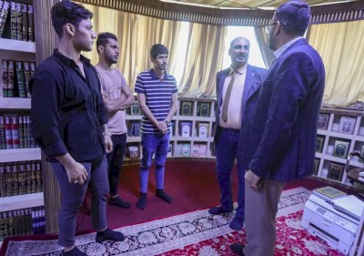 تُراثُ البصرةِ يَستقبلُ وفدًا طلابيًّا من جامعةِ البصرةِ