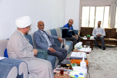 وفدٌ من مزارِ العلماءِ الأربعةِ يزورُ تُراثَ الحِلّةِ