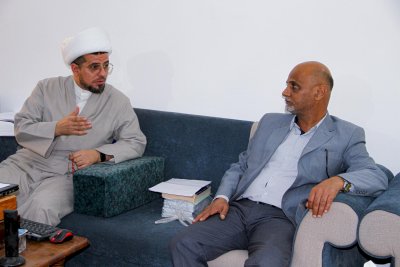 وفدٌ من مزارِ العلماءِ الأربعةِ يزورُ تُراثَ الحِلّةِ