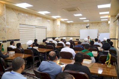 الرعايةُ المعرفيَّةُ تقيمُ ندوةً حولَ آلياتِ إحياءِ التُراثِ الإسلاميّ