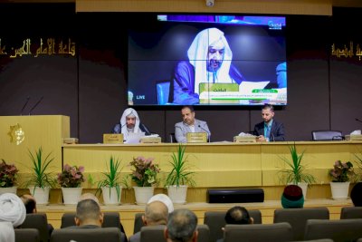 قسمُ المعارفِ يقيمُ مؤتمرًا عن الإمامين الصادق والكاظم عليهما السّلام
