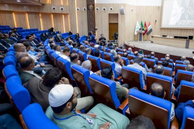 العتبةُ العبّاسيّةُ المُقدّسةُ تكرّمُ الفائزينَ في مسابقةِ المقالةِ