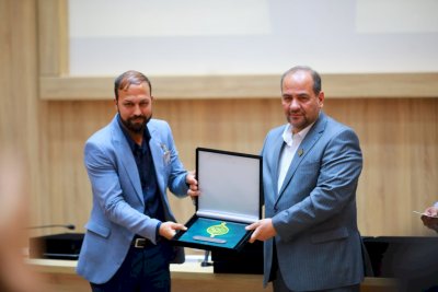العتبةُ العبّاسيّةُ المُقدّسةُ تكرّمُ الفائزينَ في مسابقةِ المقالةِ