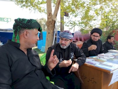 موكب (خازن الكتاب) الثقافيّ يستمر بتقديم خدماته للزائرين