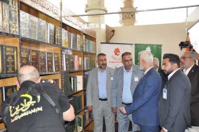 العتبةُ الكاظميّةُ تحتضنُ المعارفَ في معرضِ الكتابِ الدوليّ التاسعِ