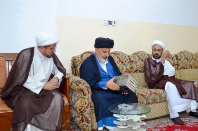 تُراثُ الحلّةِ يزورُ مدرسةَ (أبو طالب) الدينيّة
