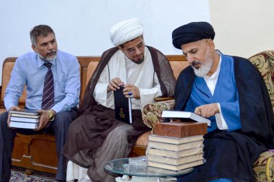تُراثُ الحلّةِ يزورُ مدرسةَ (أبو طالب) الدينيّة