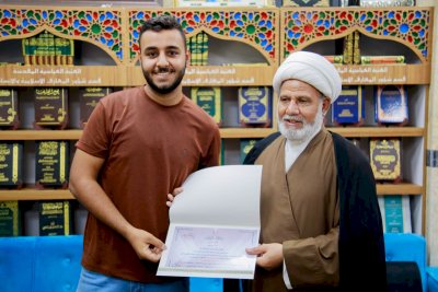 قسمُ المعارفِ يكرّمُ المشاركينَ في فقرةِ (الأربعين بعدستك)