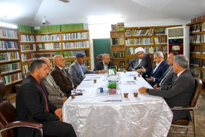 مجلّةُ تُراثِ الحلَّةِ تعقدُ اجتماعًا تداوليًا
